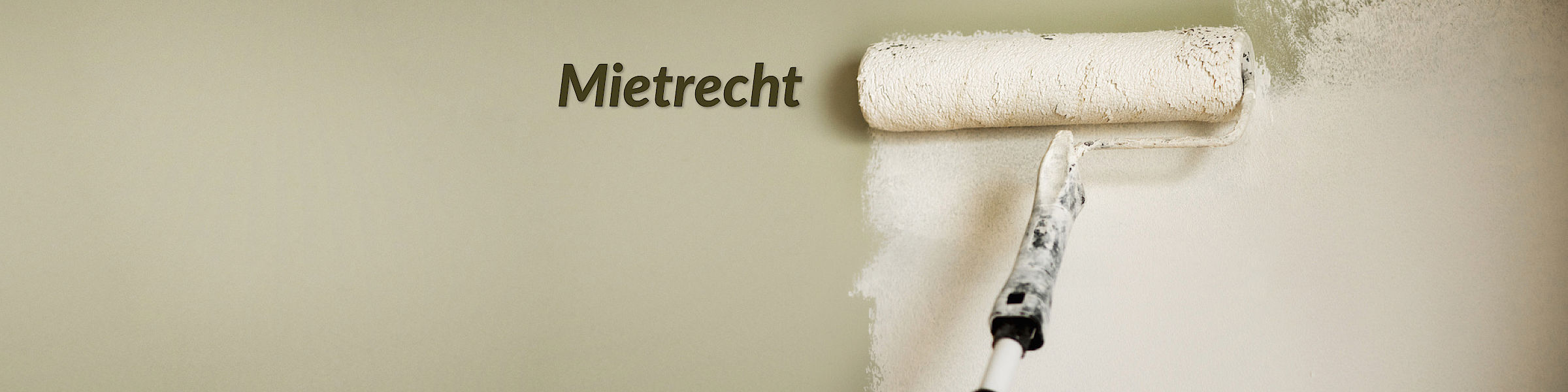 Mietrecht (Bild: Farbroller mit Teleskopstab streicht Wand)